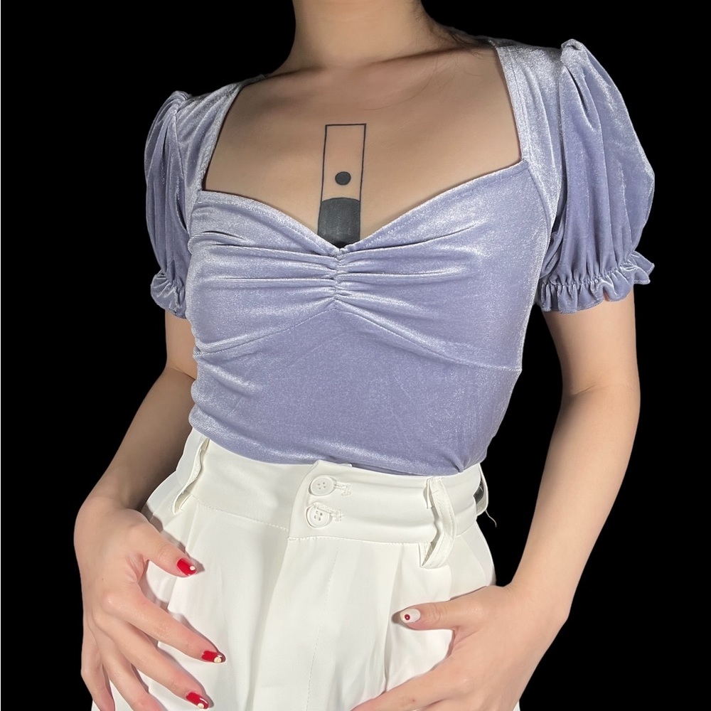 FOREVER 21 PUFF SLEEVE VELVET TOP